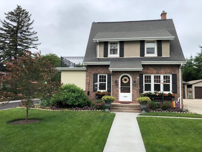 535 Roosevelt Rd, Kohler, WI 53044