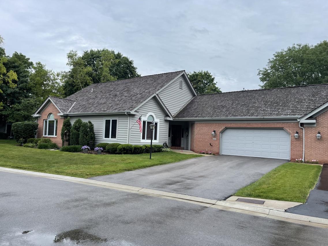 2435 Walnut Grove #A, Brookfield, WI 53005