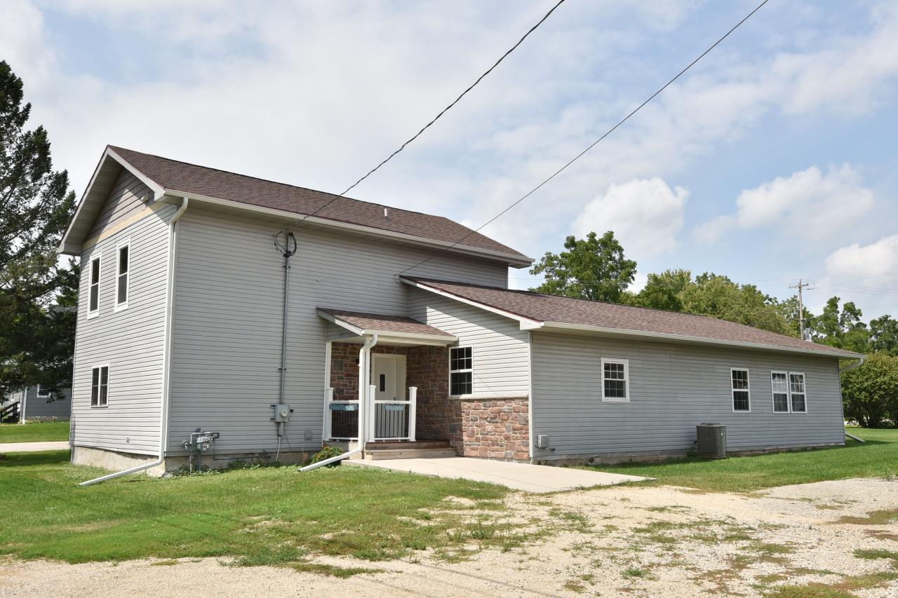 405 Mill St, Lowell, WI 53557