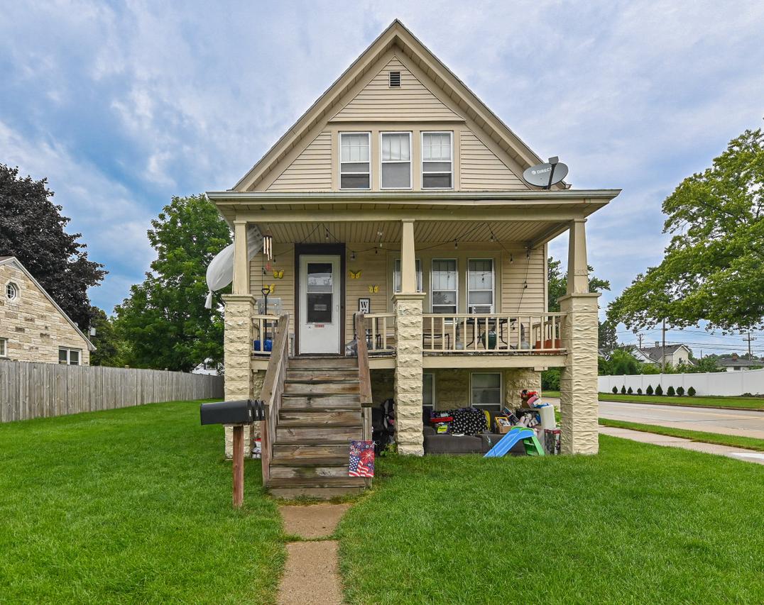 1500 Marquette Ave, South Milwaukee, WI 53172