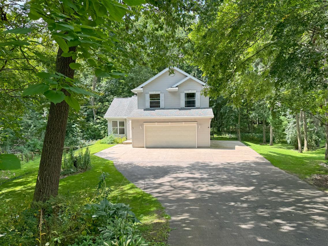 W2372 Timber Ridge, Auburn, WI 53010