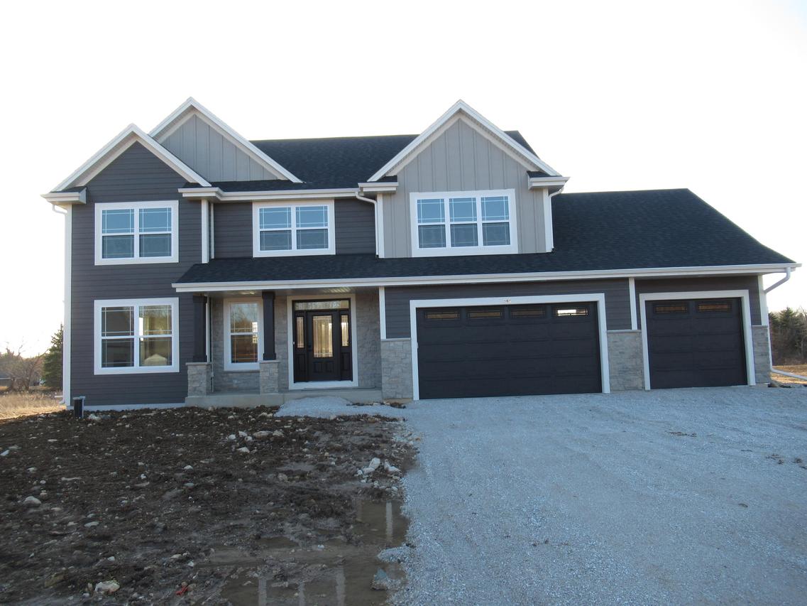 557 Wickland Way, Richfield, WI 53017