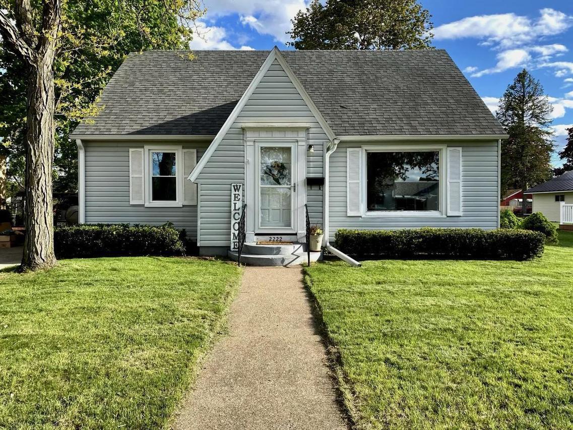 2222 Barlow St, La Crosse, WI 54601