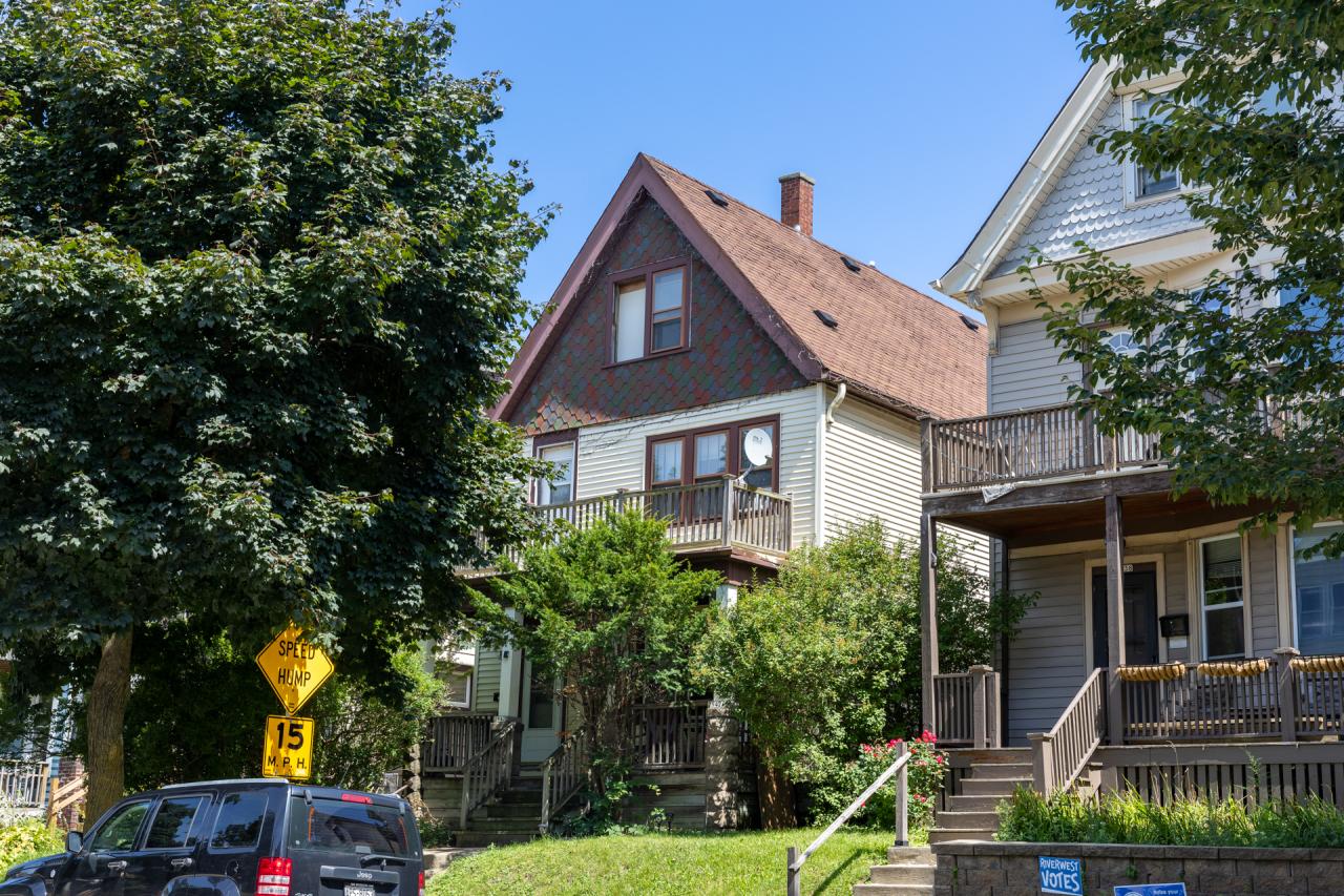 2942 N Fratney St #A, Milwaukee, WI 53212