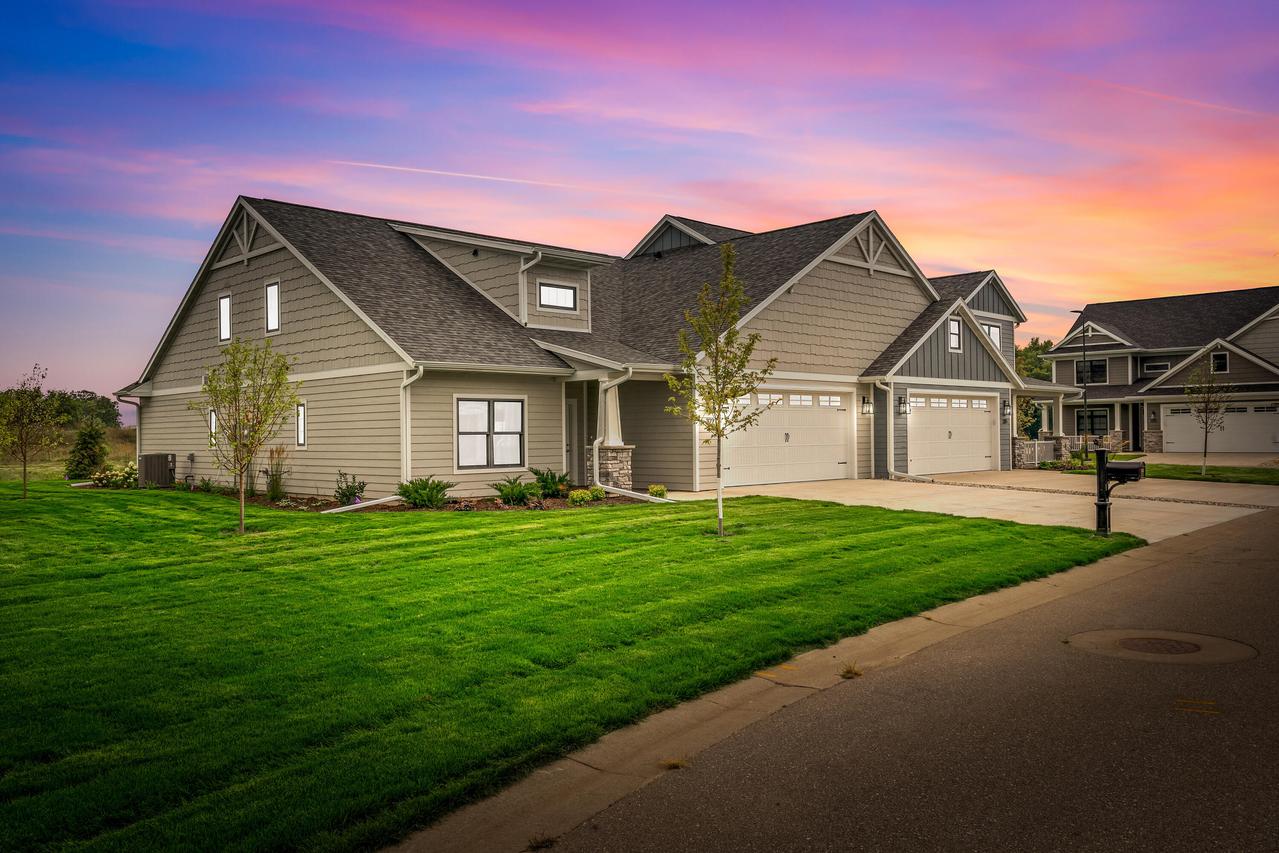 322 River Pt #L2, La Crosse, WI 54601