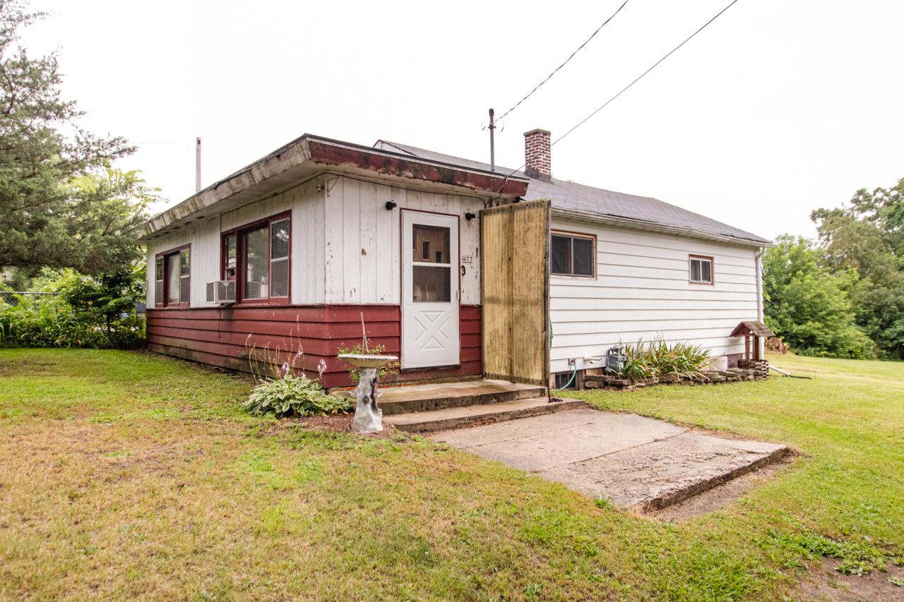477 Eagle Lake, Mukwonago, WI 53149