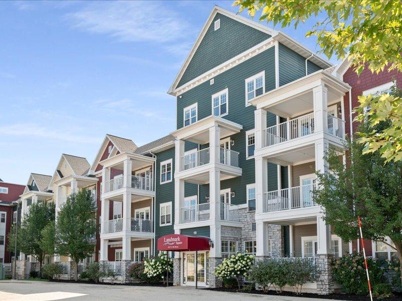 832 N 6th St #211, Sheboygan, WI 53081