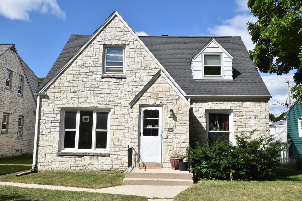 3515 S Clement Ave, Milwaukee, WI 53207
