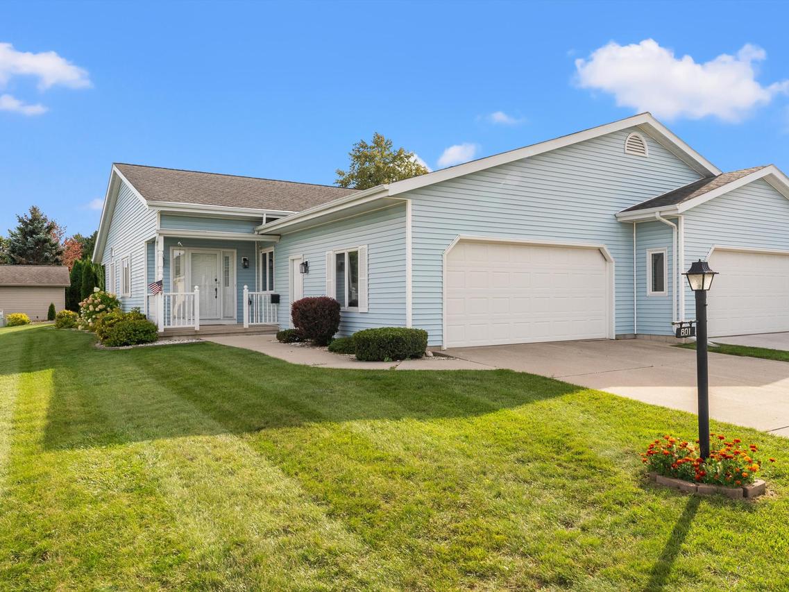 1900 Kellner St #801, Manitowoc, WI 54220