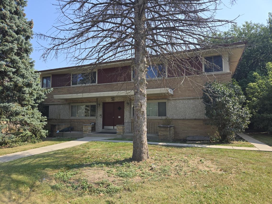 4552 N 76th St, Milwaukee, WI 53218
