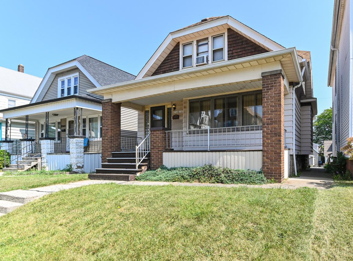 2948 S 9th Pl, Milwaukee, WI 53215