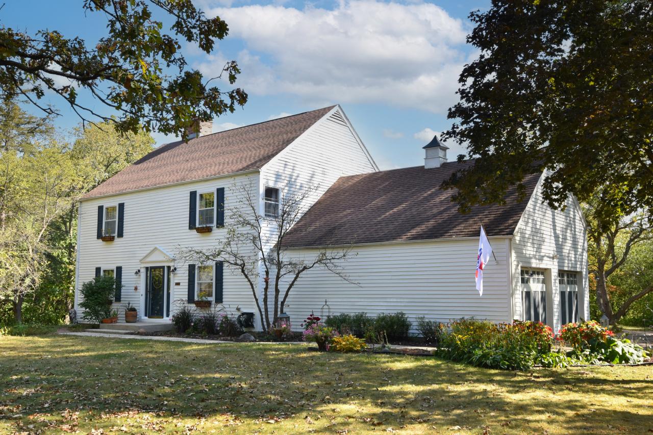 W335S4976 Fox Hollow, Genesee, WI 53118