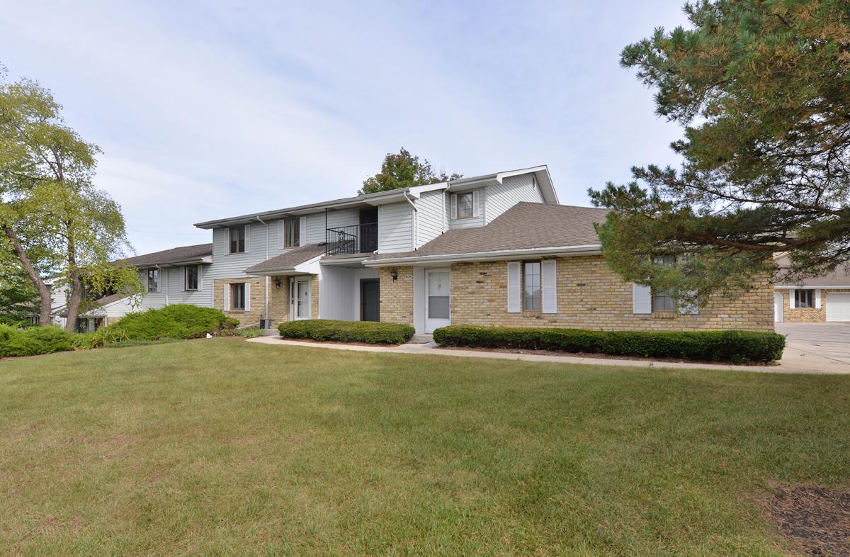 1450 W Ridge Ct #103L, Mount Pleasant, WI 53406