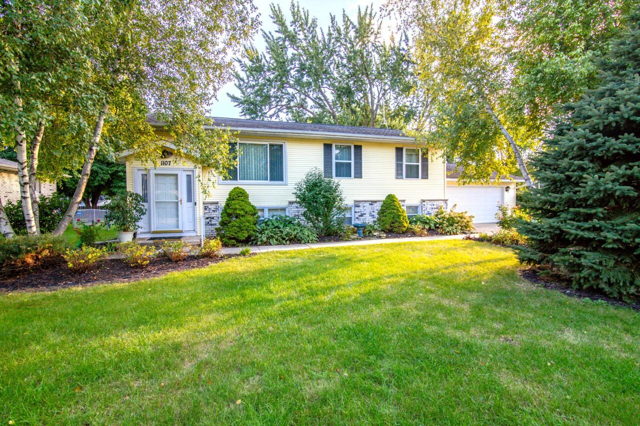 1107 Louisa St, Watertown, WI 53098
