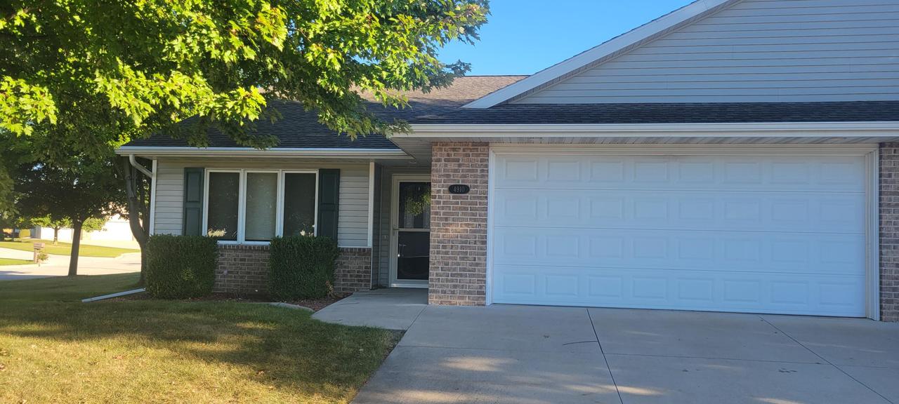 4910 Elmer Ln #2, Manitowoc, WI 54220