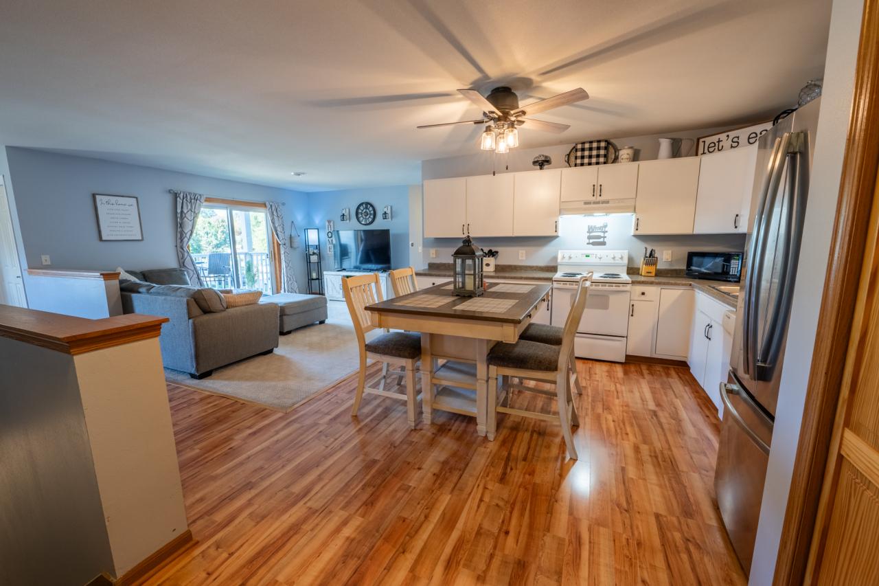 1751 Wildlife Dr #7, Kewaskum, WI 53040