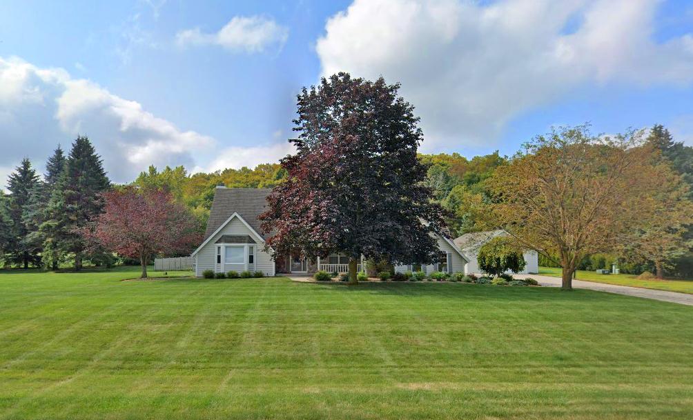3983 Wooded Ridge, Richfield, WI 53017