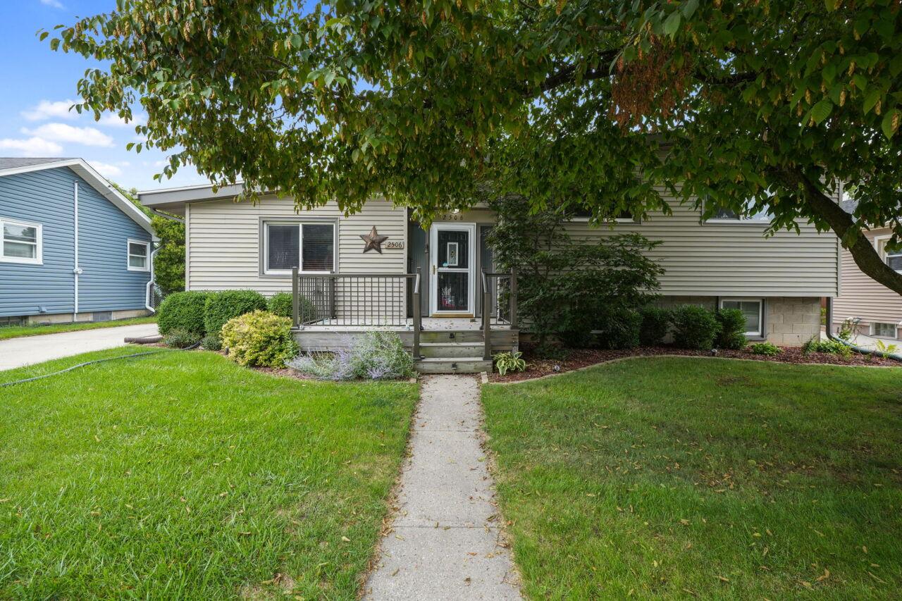 2506 Maple Grove, Racine, WI 53404