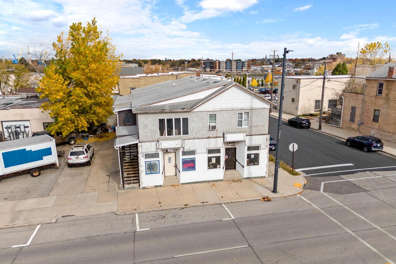 1204 Washington St, Manitowoc, WI 54220