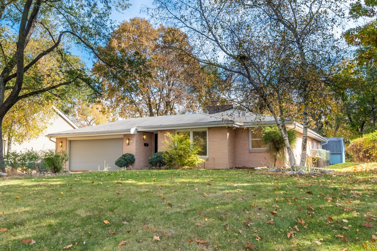 5616 N Milwaukee River, Glendale, WI 53209