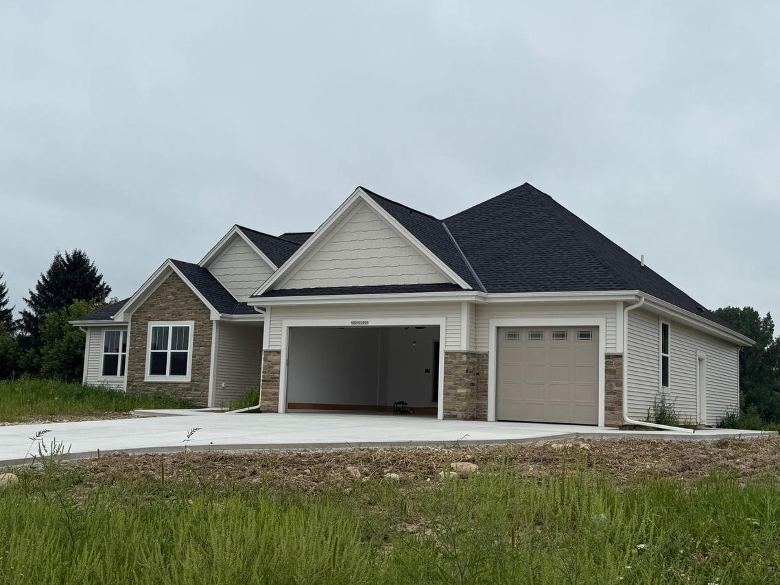 N93W23885 Pebble Brook, Lisbon, WI 53089
