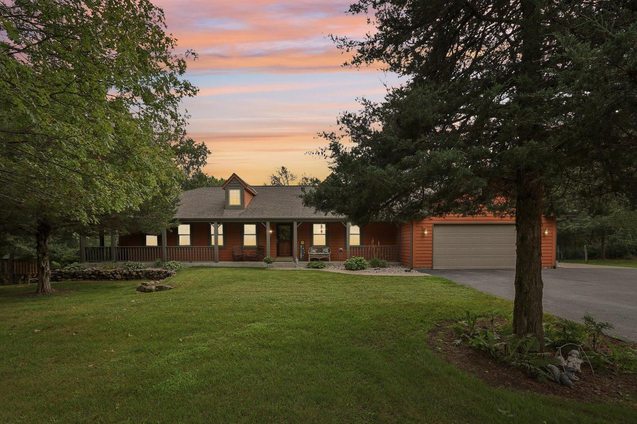 109 E Bluff St, Palmyra, WI 53156