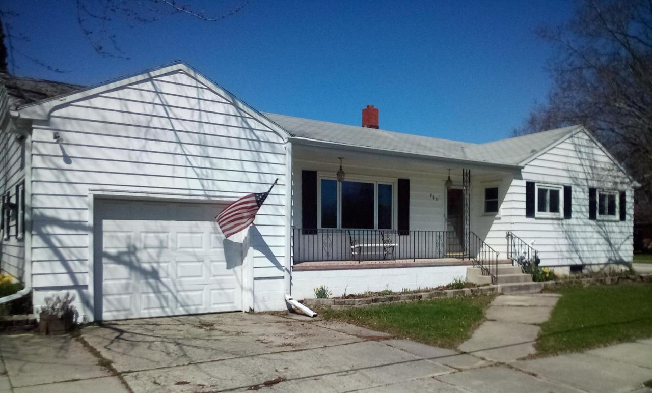 205 S 5th St, Reedsville, WI 54230