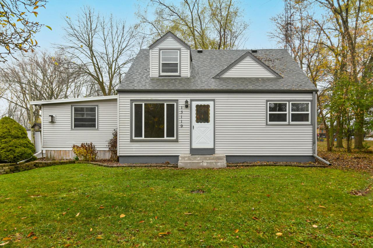 13119 Bell Rd, Caledonia, WI 53108