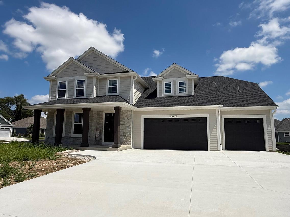 W238N5550 Cobblestone Ct, Sussex, WI 53089