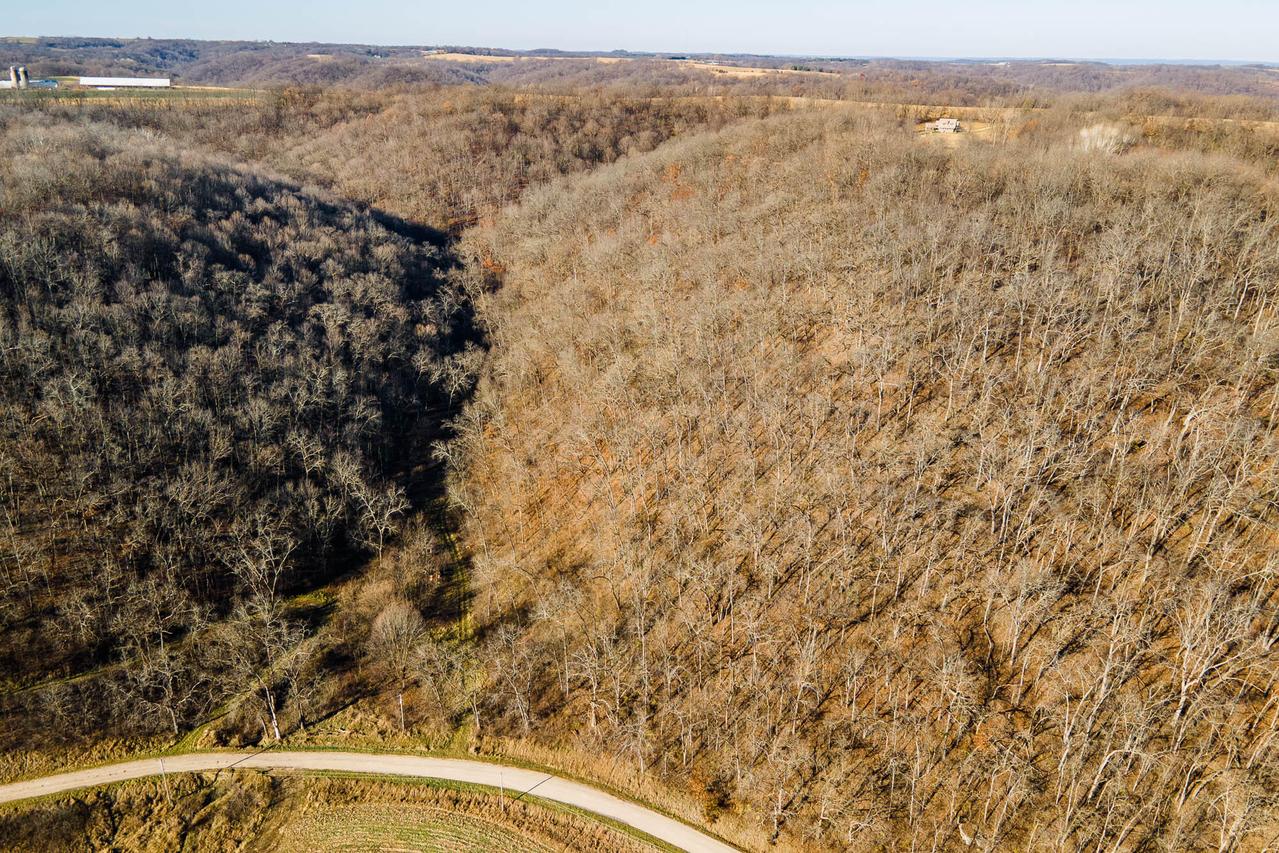 6602 Booth Hollow, Pulaski, WI 53506