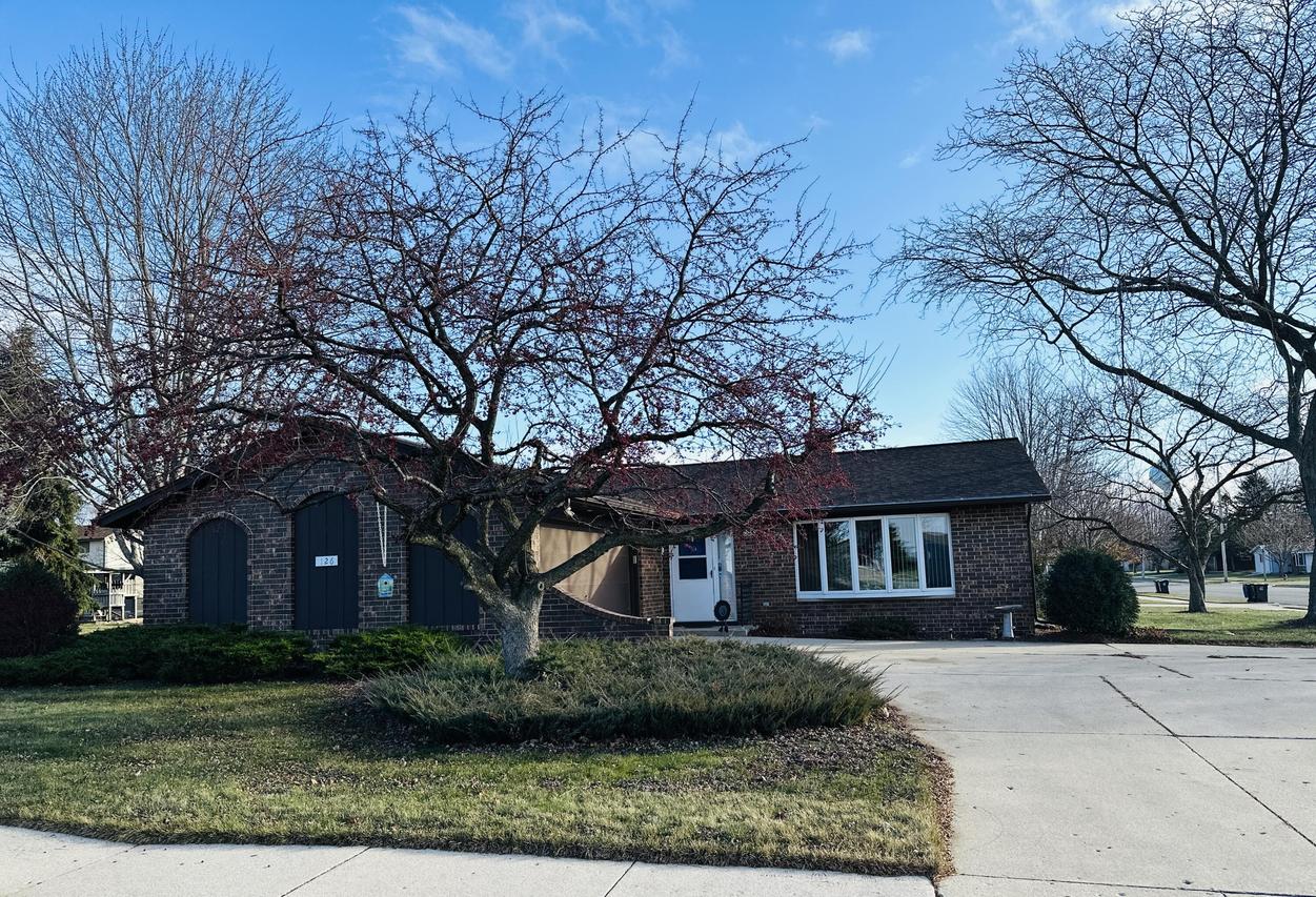 126 S 6th St, Cedar Grove, WI 53013