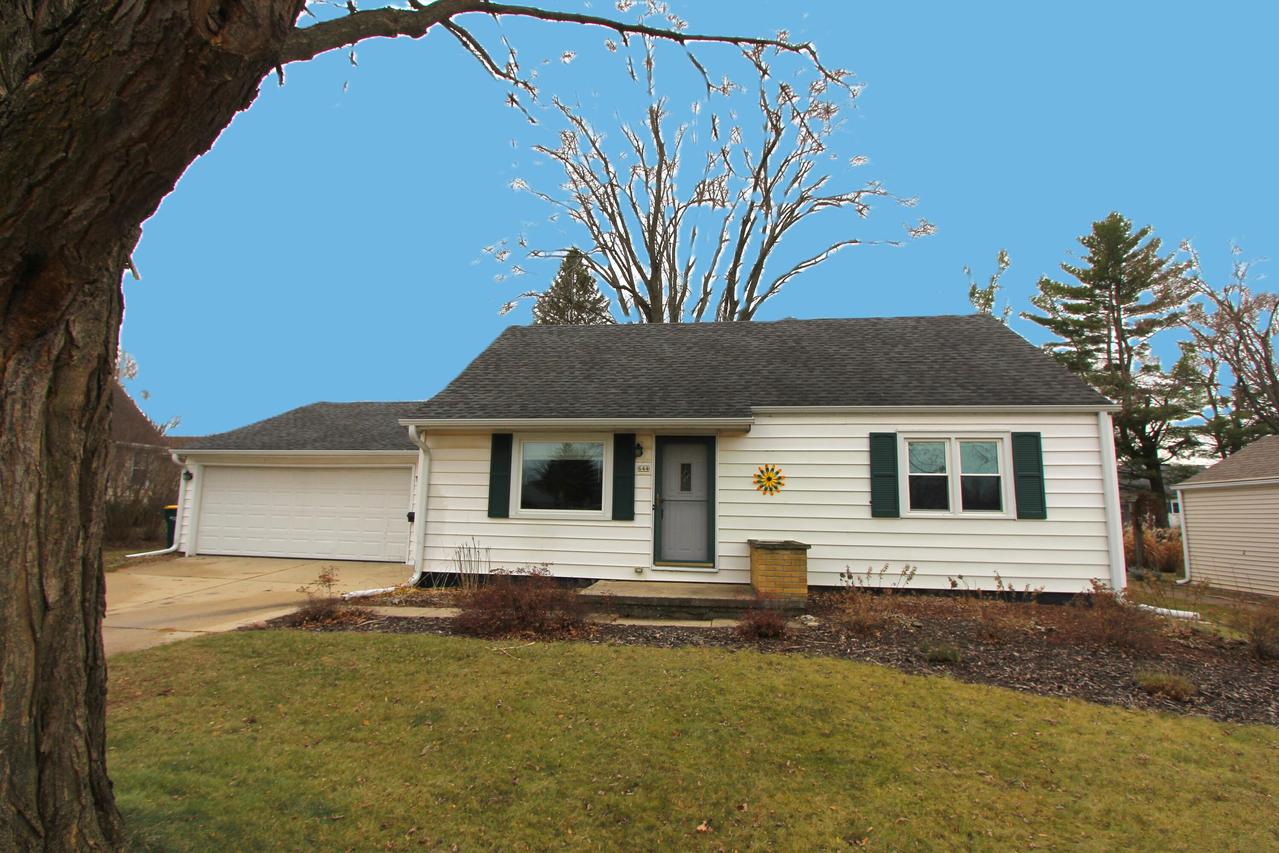 644 S 17th Ave, West Bend, WI 53095