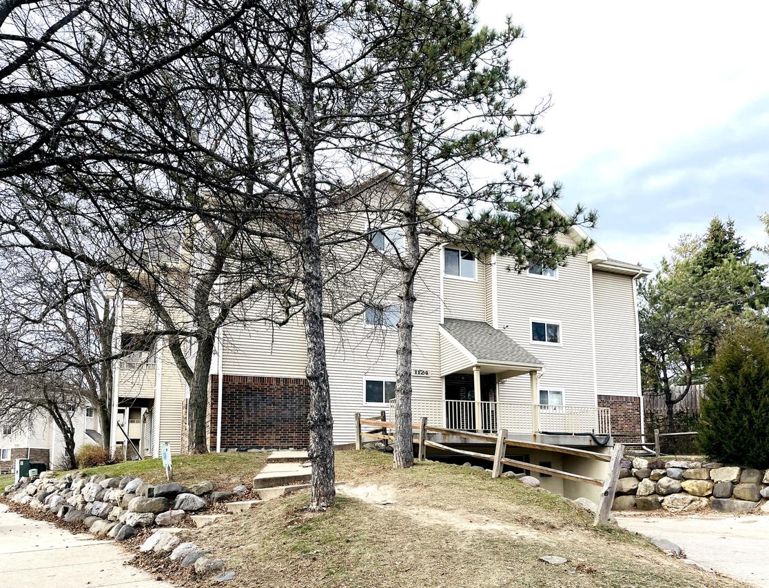 1124 Morraine View #207, Madison, WI 53719