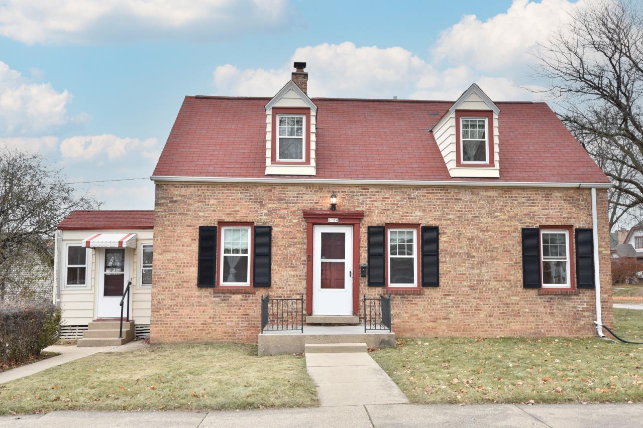 6704 W Stevenson St, Milwaukee, WI 53213