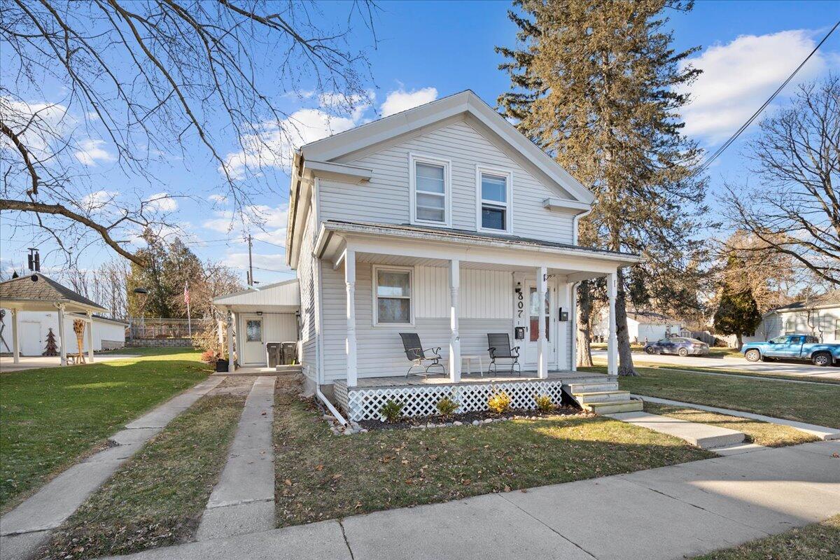 807 Detroit St #809, Sheboygan Falls, WI 53085