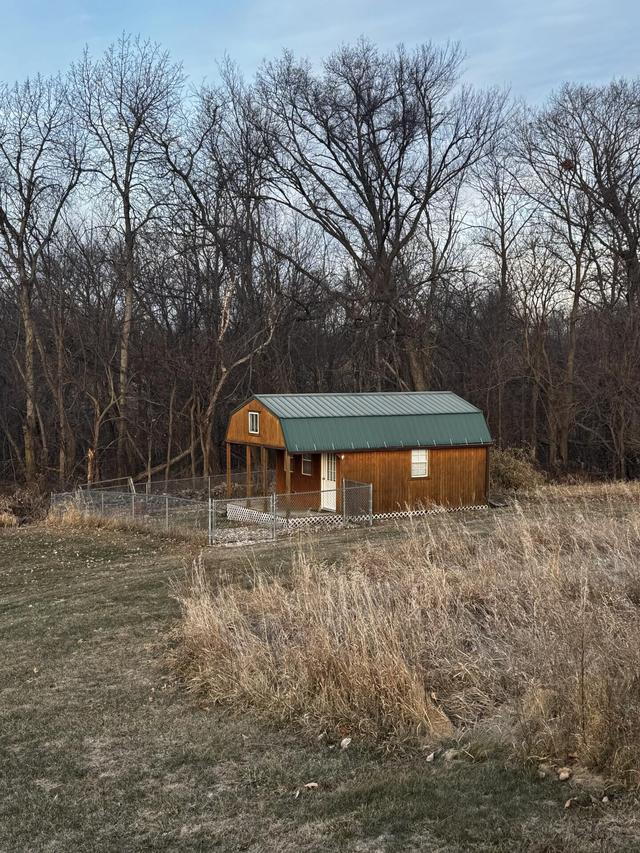 5235 Shamrock Ln, Cassville, WI 53806