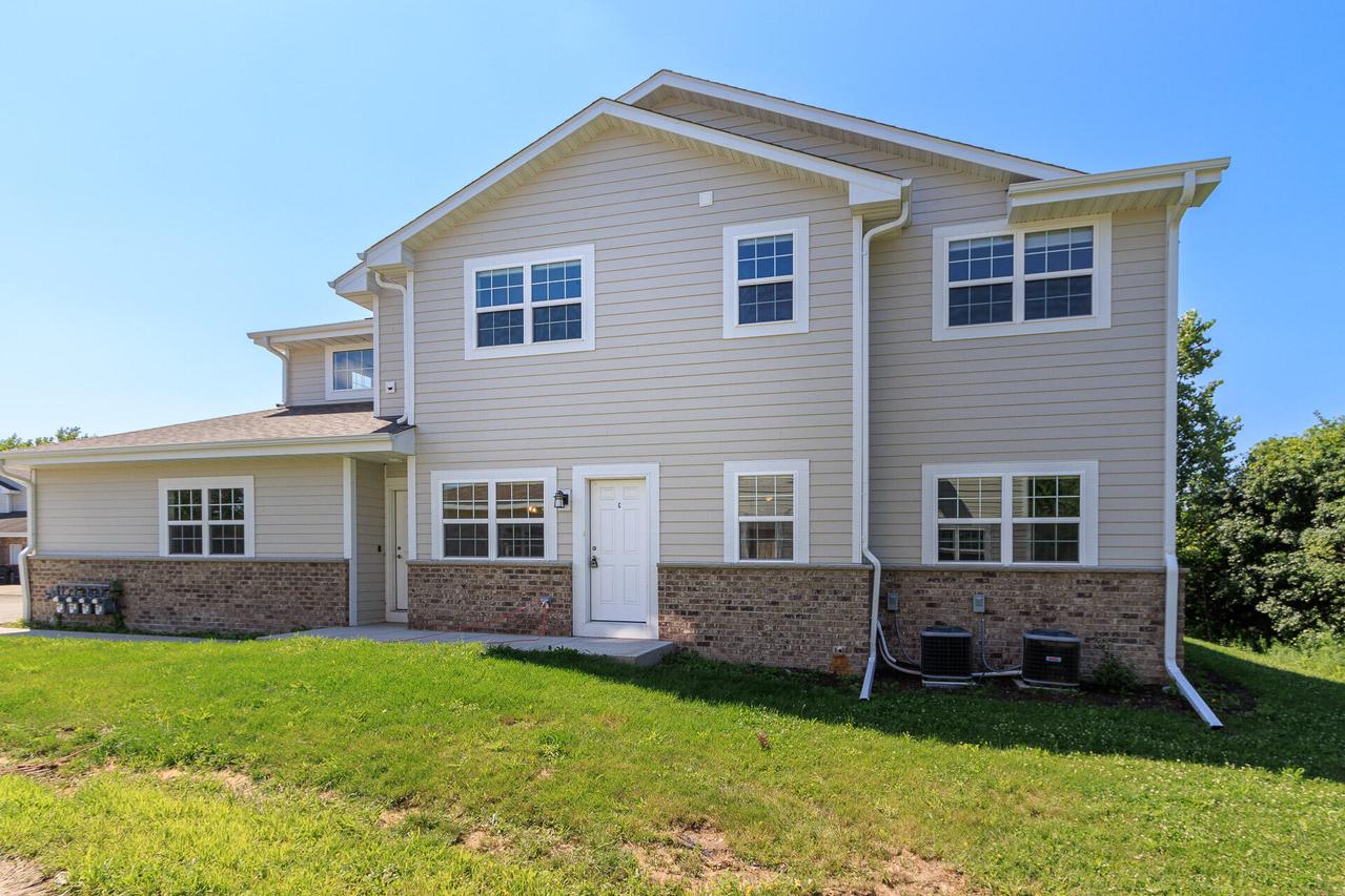 460 Quiet Meadow #C, Johnson Creek, WI 53038