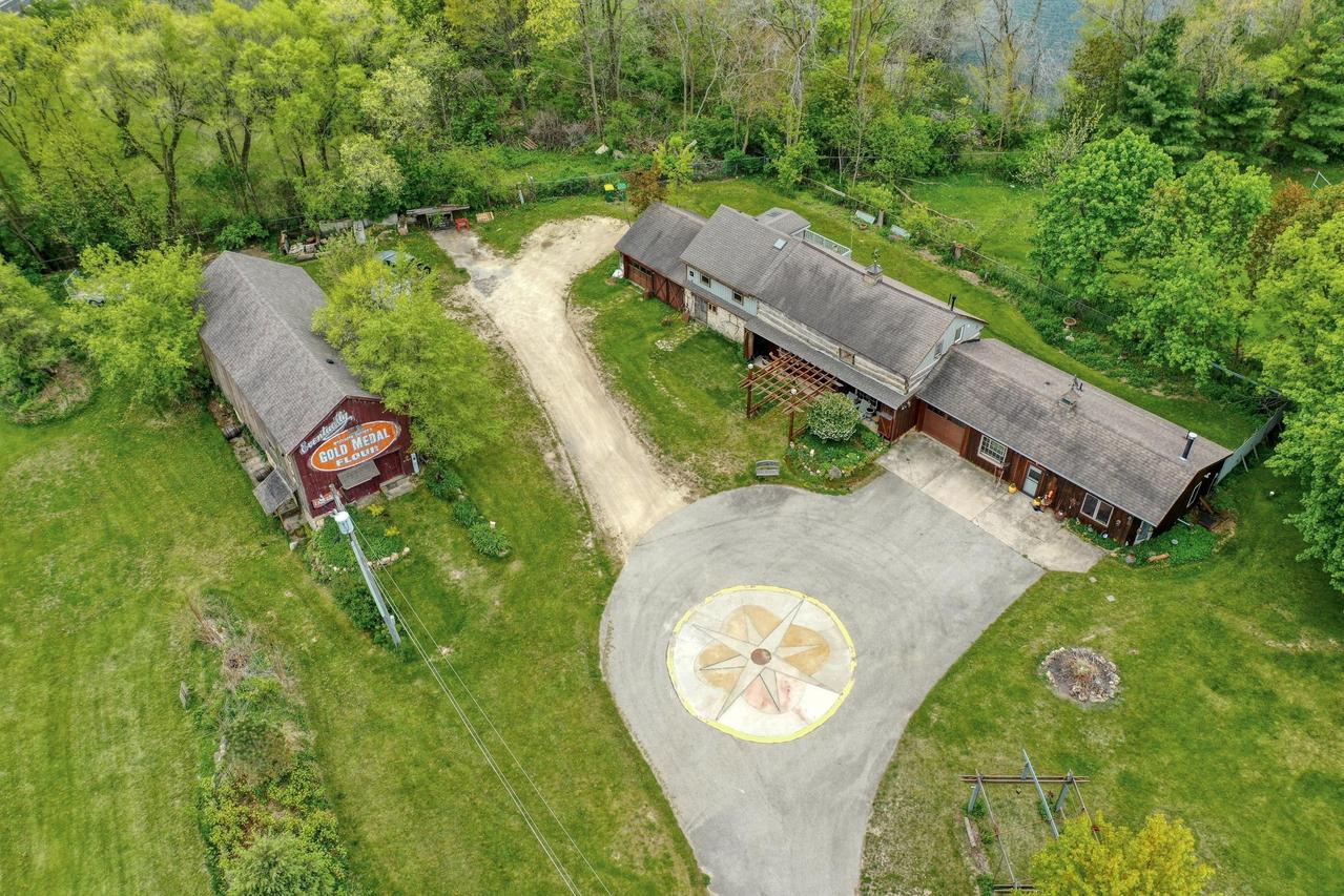 N132W17303 Rockfield Rd, Germantown, WI 53022
