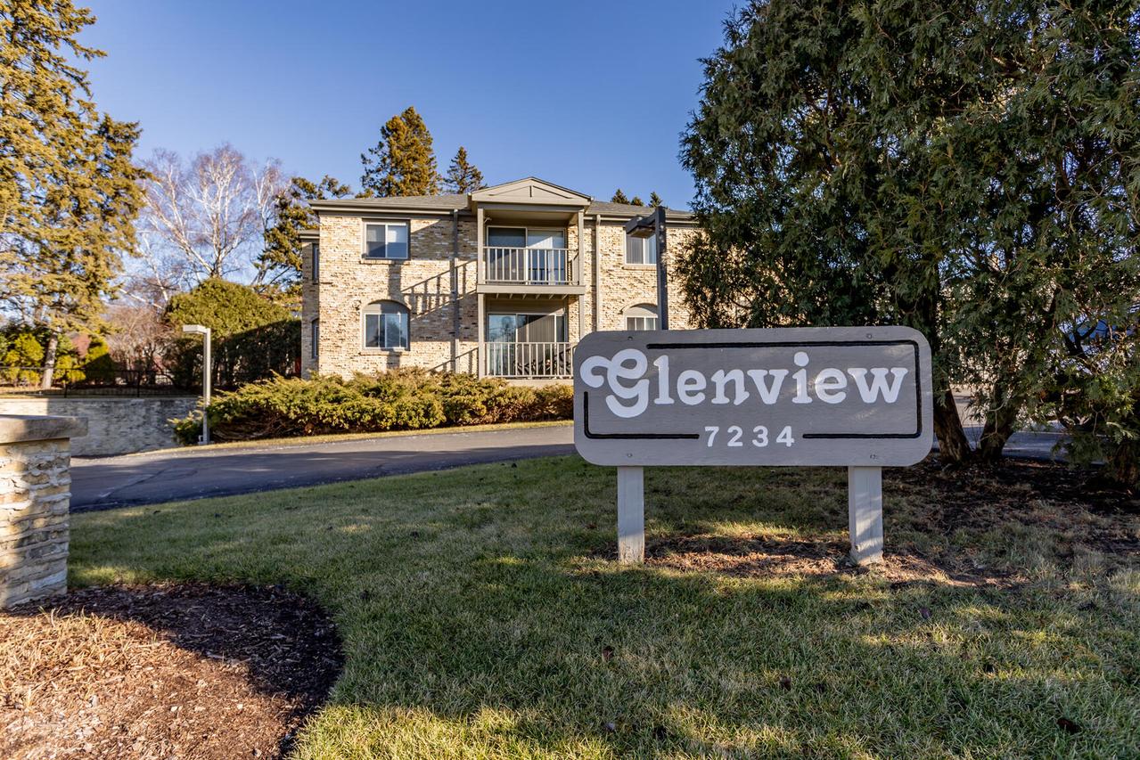 7234 N Green Bay Ave #108, Glendale, WI 53209