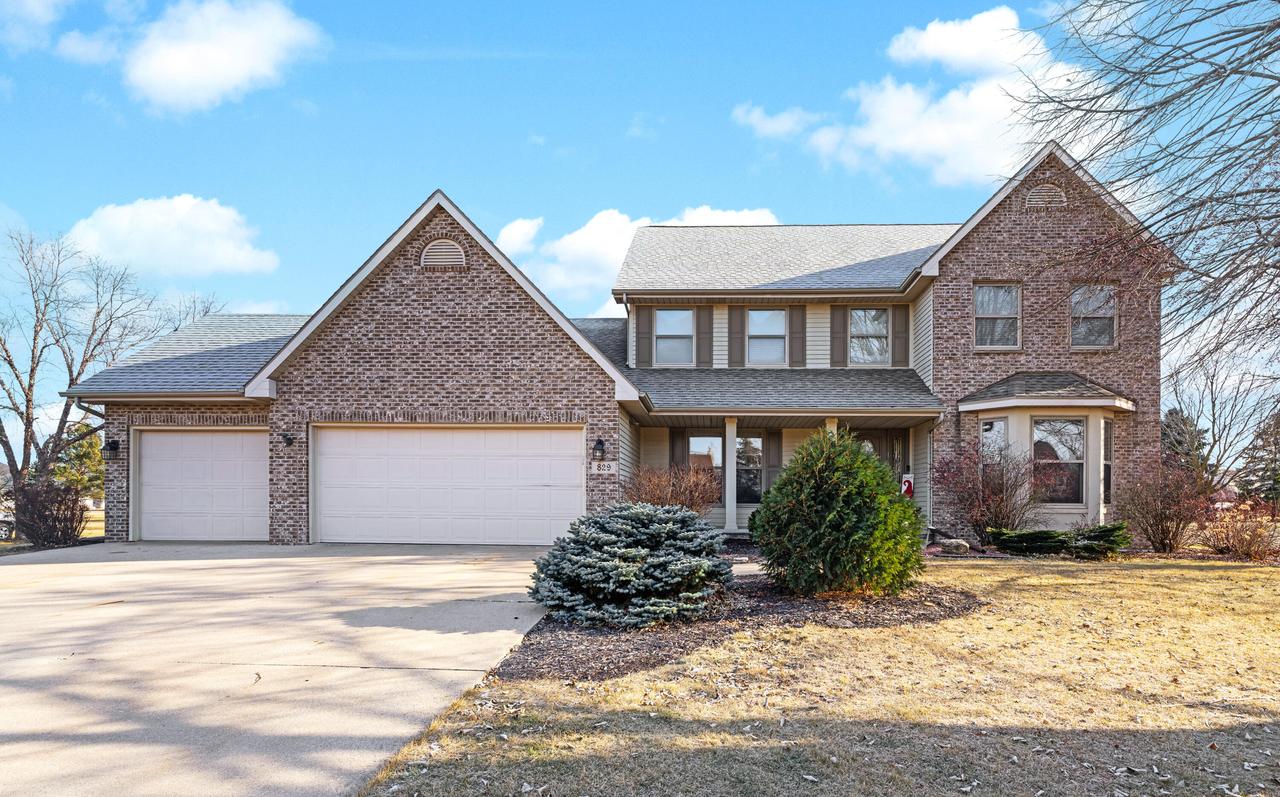 829 Country Club, Fond Du Lac, WI 54935