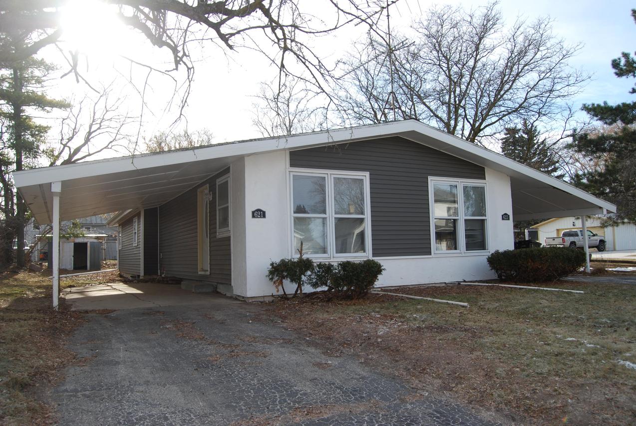 621 State St #623, Adell, WI 53001