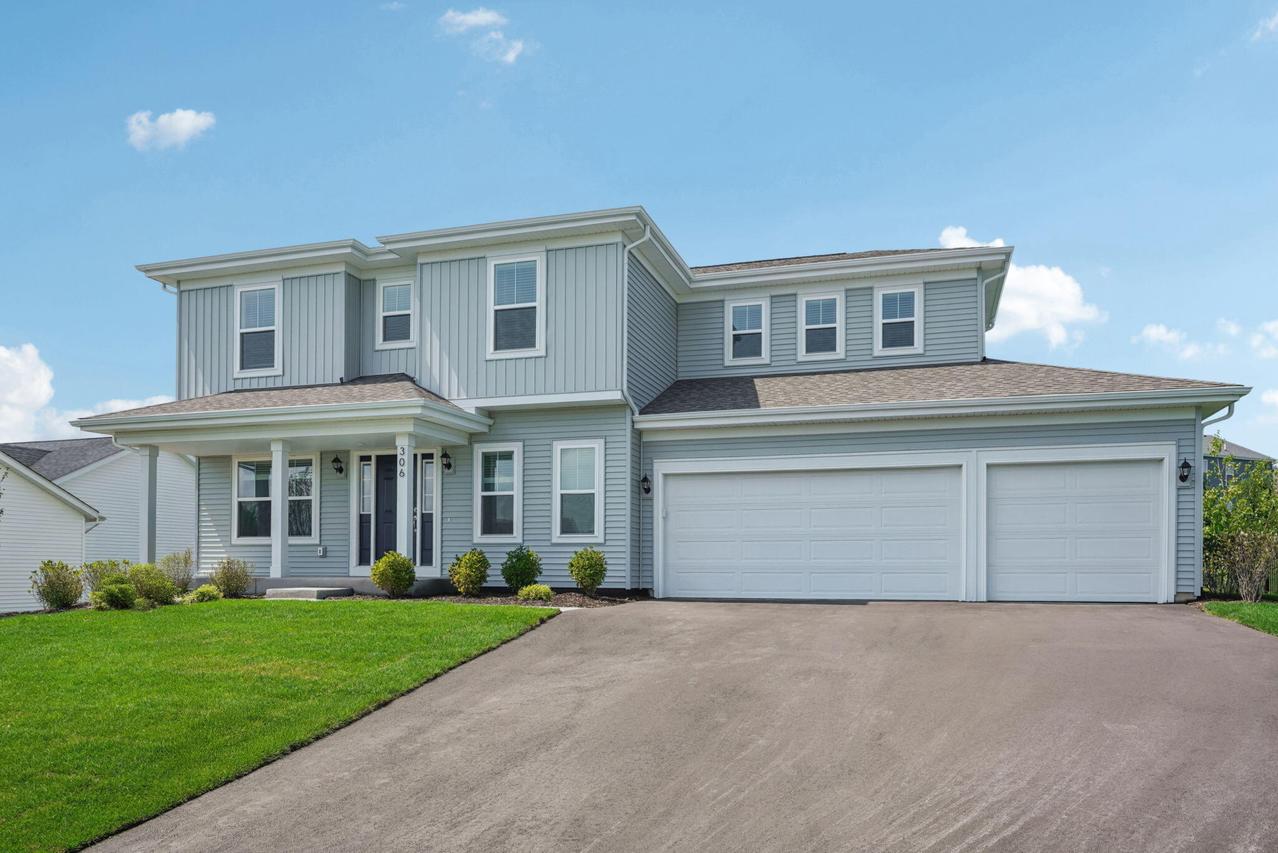 306 N Stone Ridge, Lake Geneva, WI 53147