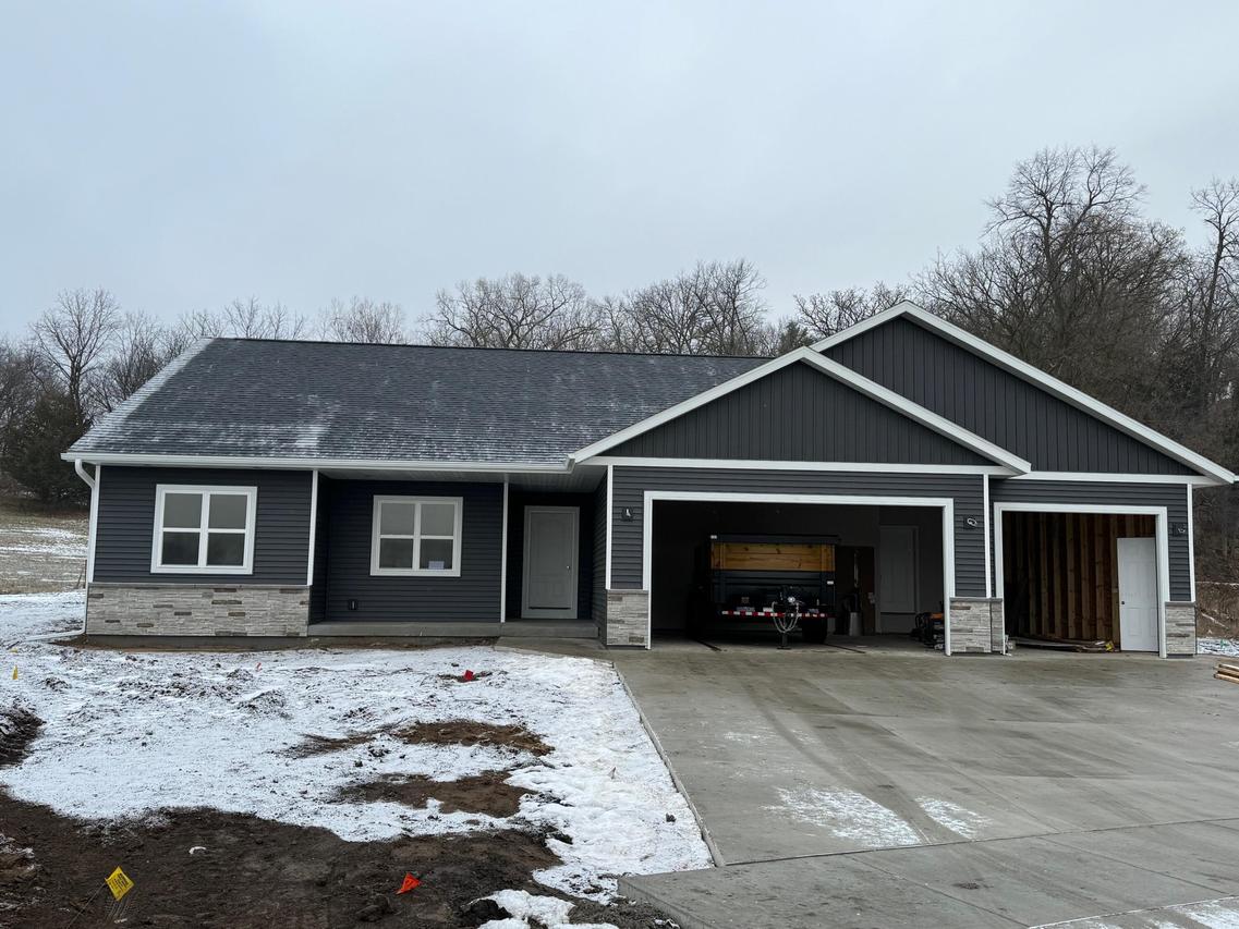 3440 Mcwain Dr, Holmen, WI 54636