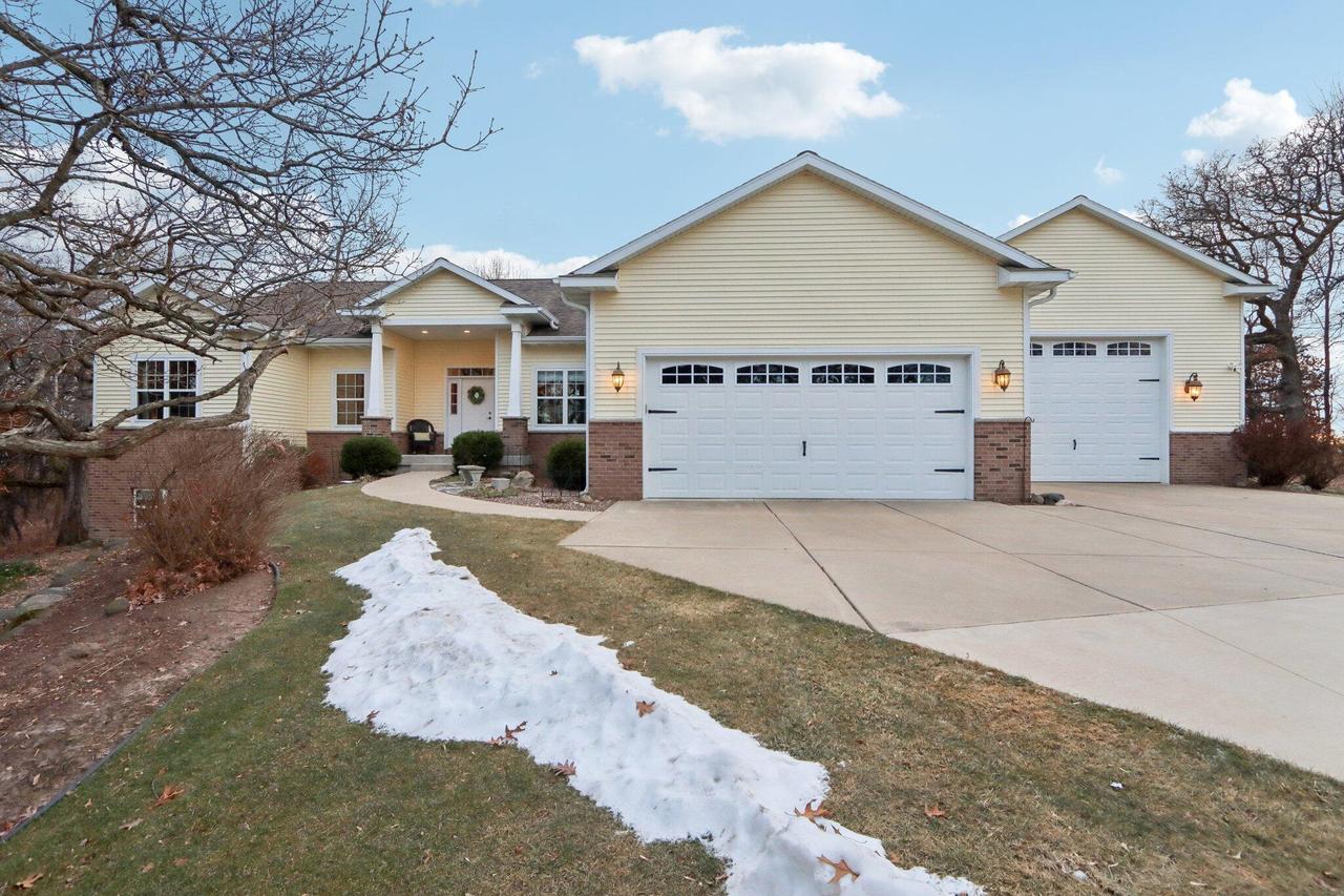 2205 County Highway T -, Sun Prairie, WI 53590