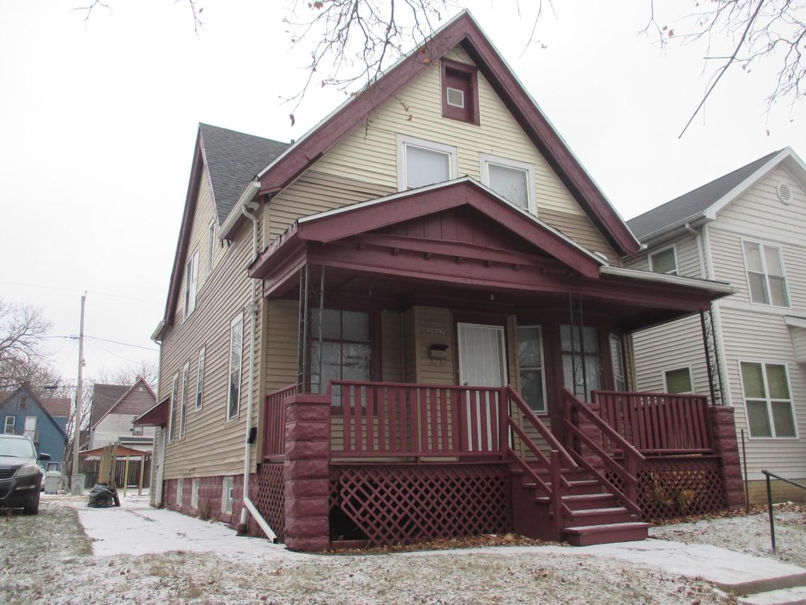 3027 N 25th St, Milwaukee, WI 53206
