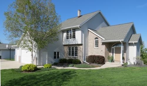 1406 1st St, Schleswig, WI 53042