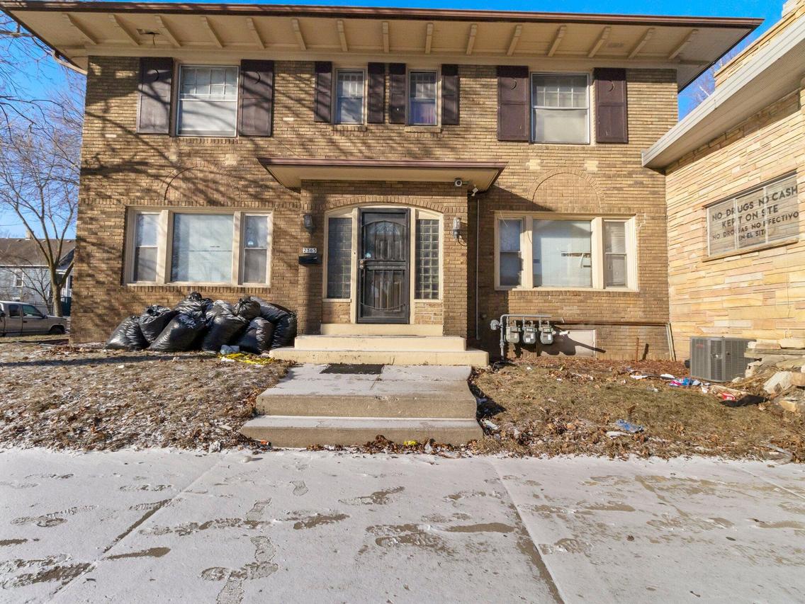 2363 S 13th St #2365, Milwaukee, WI 53215