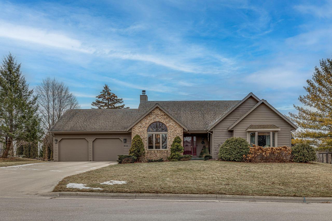 823 Wilson Ave, Sheboygan Falls, WI 53085