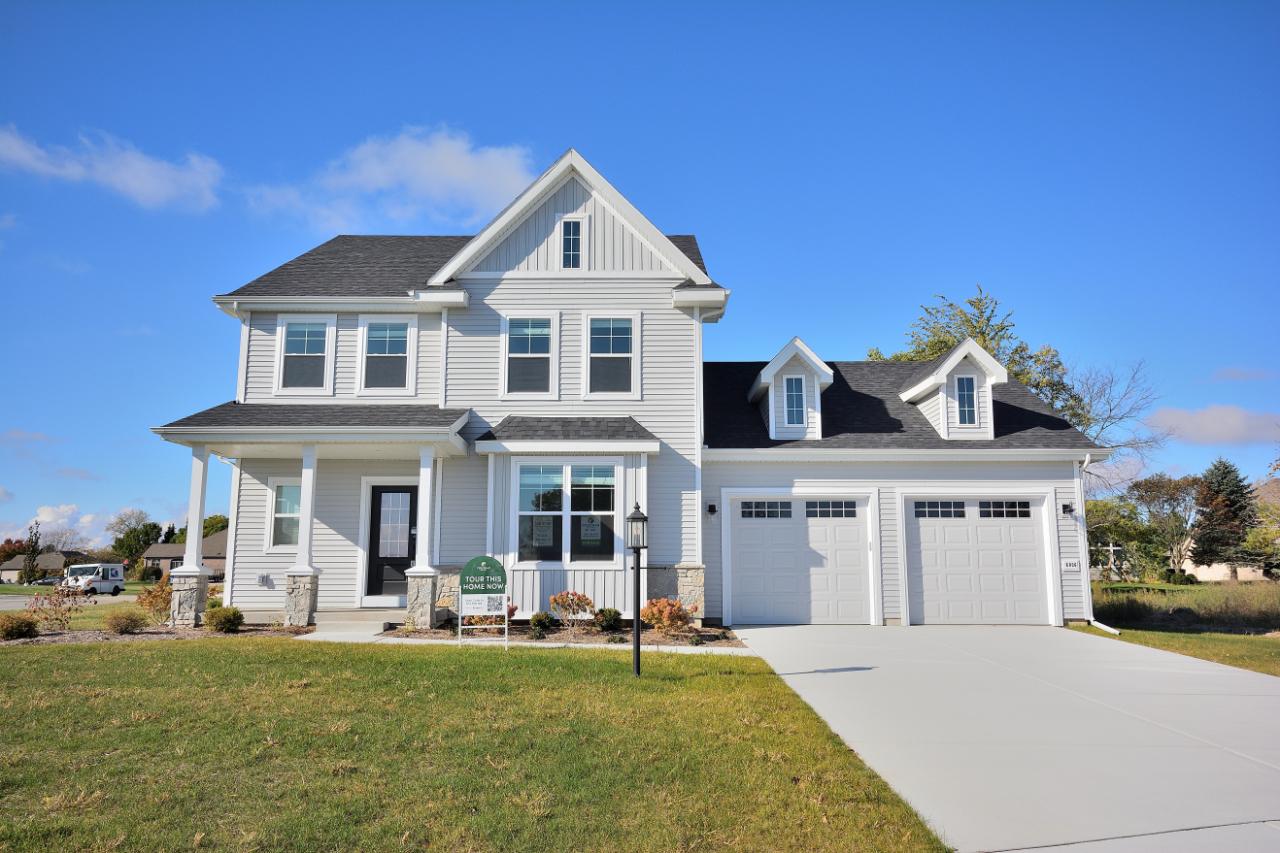 6026 Maxwell Ct, Caledonia, WI 53402
