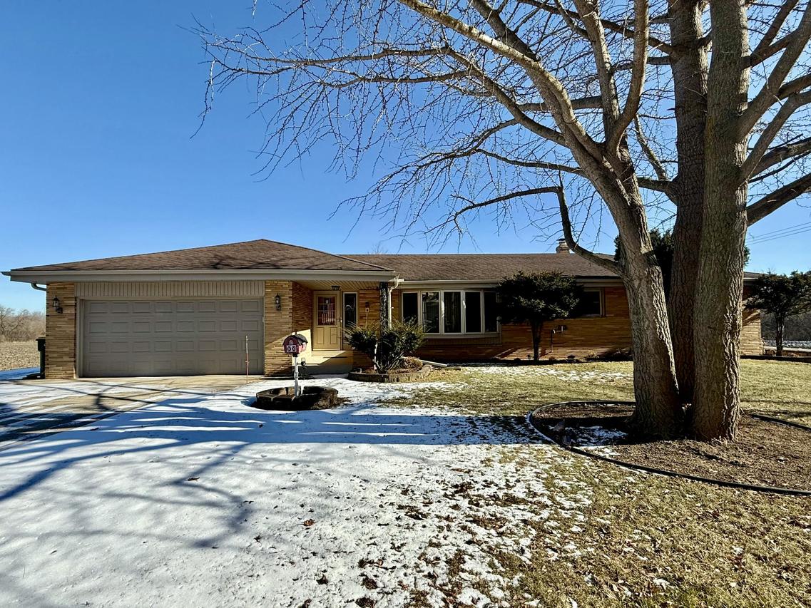 7644 S Clement Ave, Oak Creek, WI 53154